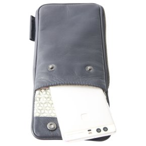 Aunts & Uncles CLOUDBERRY Phonebag midnight blue